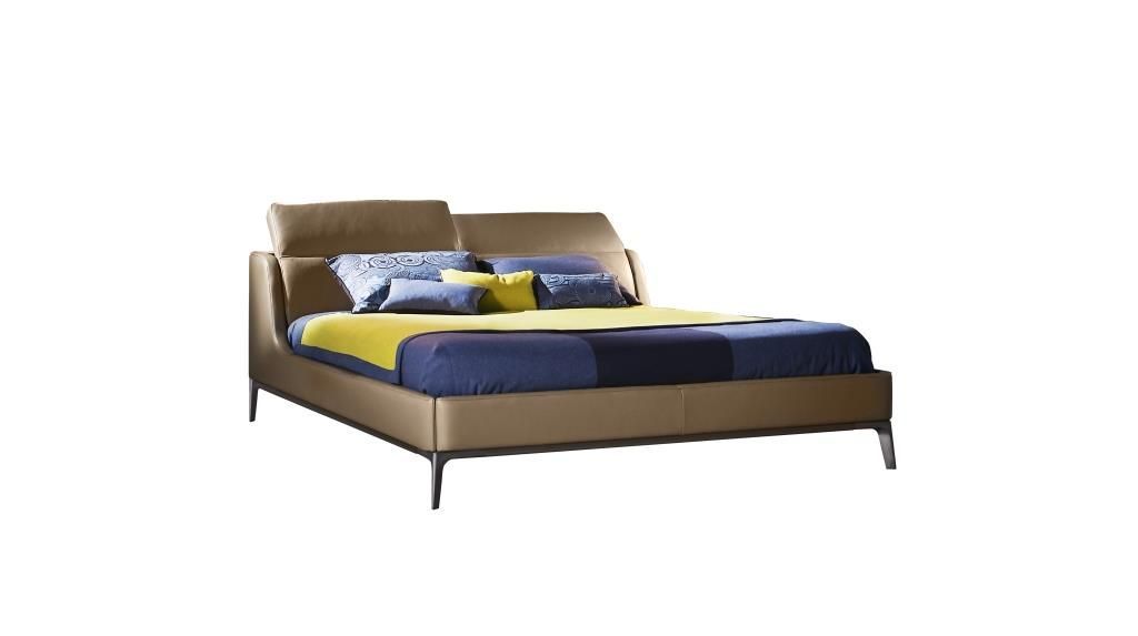 מיטת יוקרה Cassiopee בעיצוב מינימליסטי וגווני בז' חמים