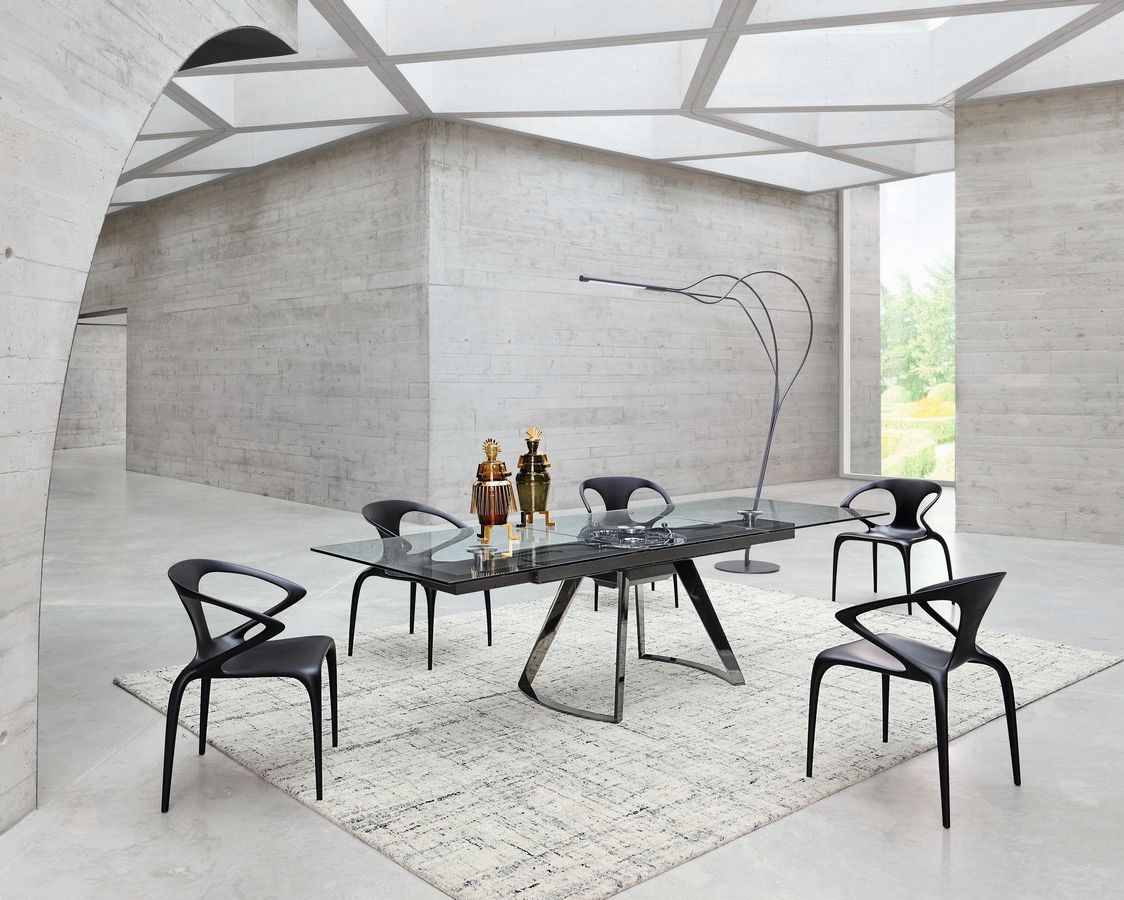 2020_1_ASTROLAB_BLACK_Tables_repas_amb_jpg_ht